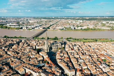 10 esperienze a Bordeaux